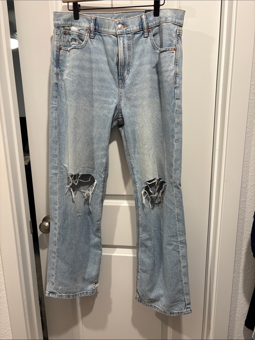 American Eagle Light Blue Ripped Straight Leg Jeans